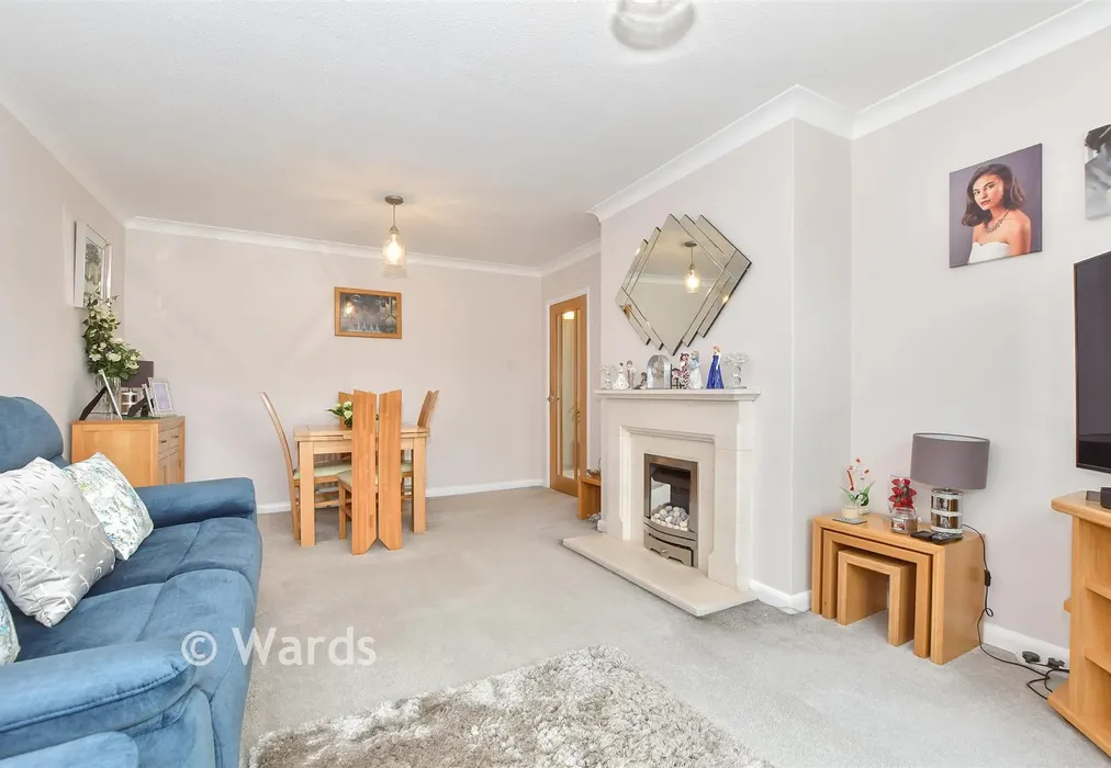 Lounge - Fieldway, Broad Oak, East Sussex - Wards of Kent