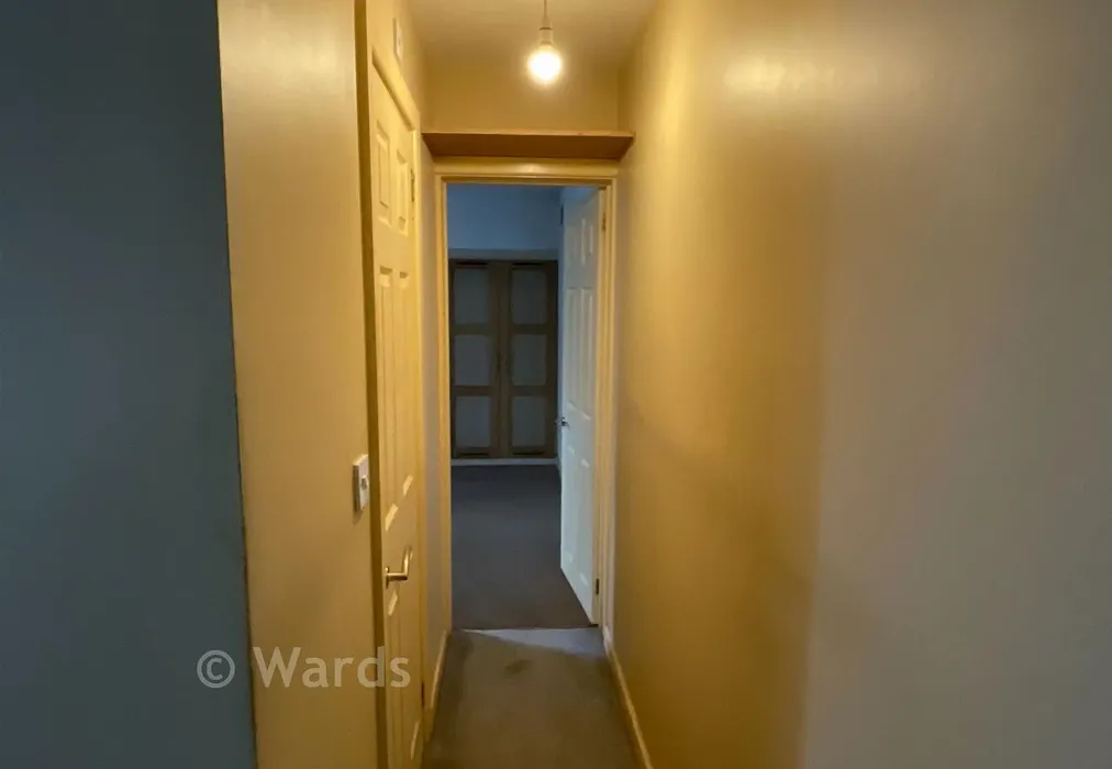 Hallway - Effingham Street, Ramsgate, Kent - Wards of Kent