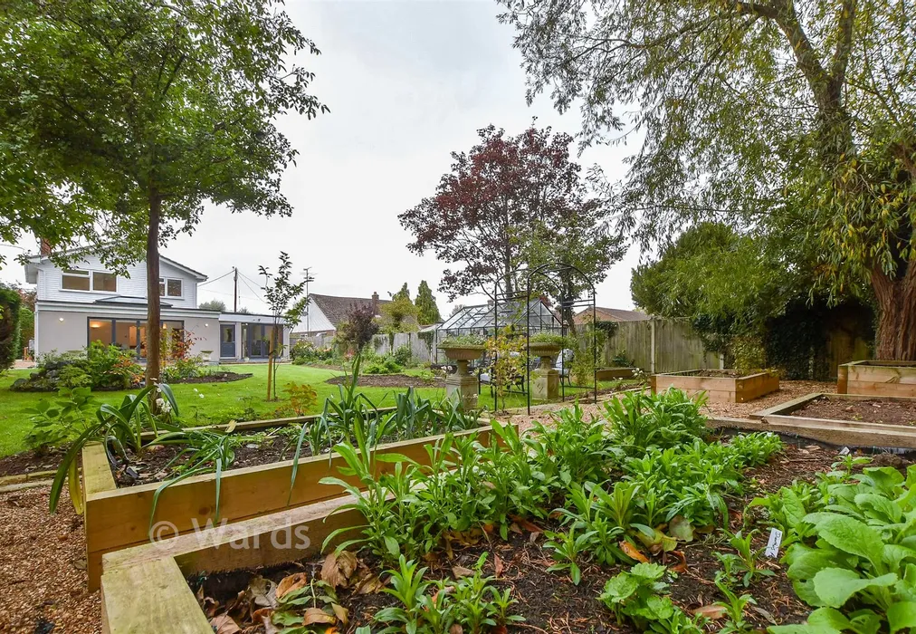 Rear Garden - Front Road, Woodchurch, Ashford, Kent - Wards of Kent