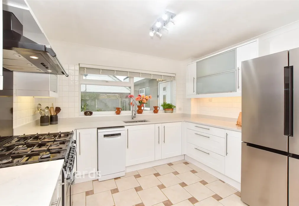 Kitchen/Diner - Front Road, Woodchurch, Ashford, Kent - Wards of Kent