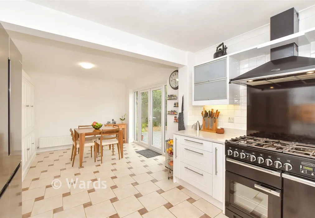 Kitchen/Diner - Front Road, Woodchurch, Ashford, Kent - Wards of Kent