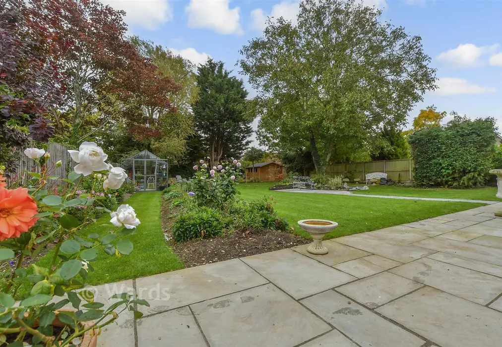 Rear Garden - Front Road, Woodchurch, Ashford, Kent - Wards of Kent