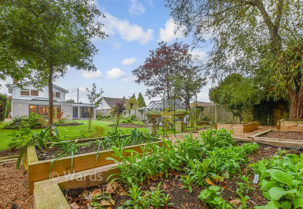 Rear Garden - Front Road, Woodchurch, Ashford, Kent - Wards of Kent