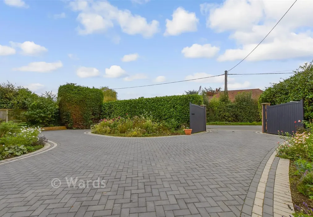 Driveway/Parking - Front Road, Woodchurch, Ashford, Kent - Wards of Kent