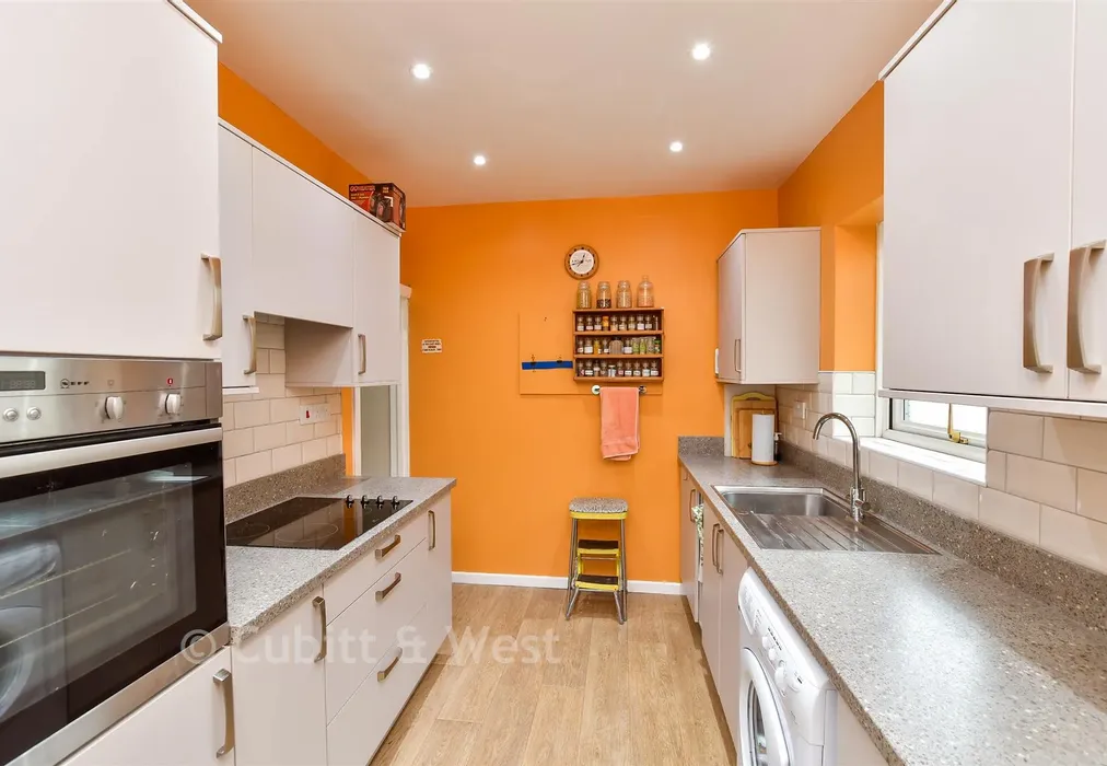 Kitchen - Wilmington Way, Brighton, East Sussex - Wards of Kent