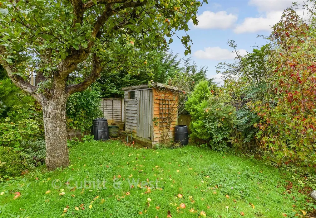 Rear Garden - Wilmington Way, Brighton, East Sussex - Wards of Kent