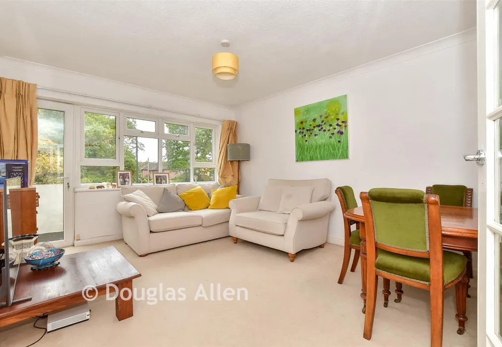 Lounge/Diner - Montalt Road, Woodford Green, Essex - Wards of Kent