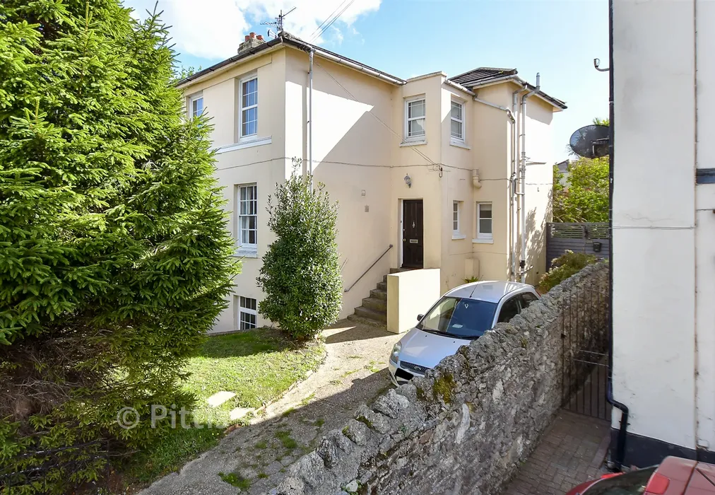 Front Web 1 - John Street, Ryde, Isle of Wight - Wards of Kent