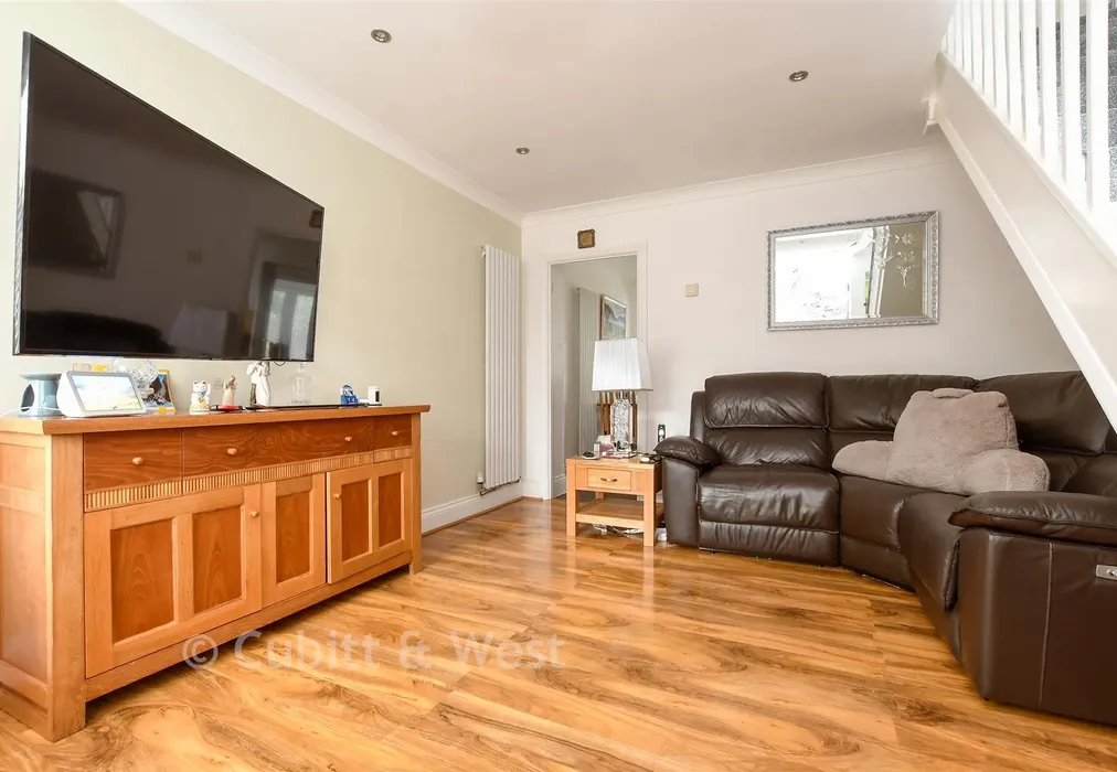 Lounge - Alberta Drive, Smallfield, Horley, Surrey - Wards of Kent