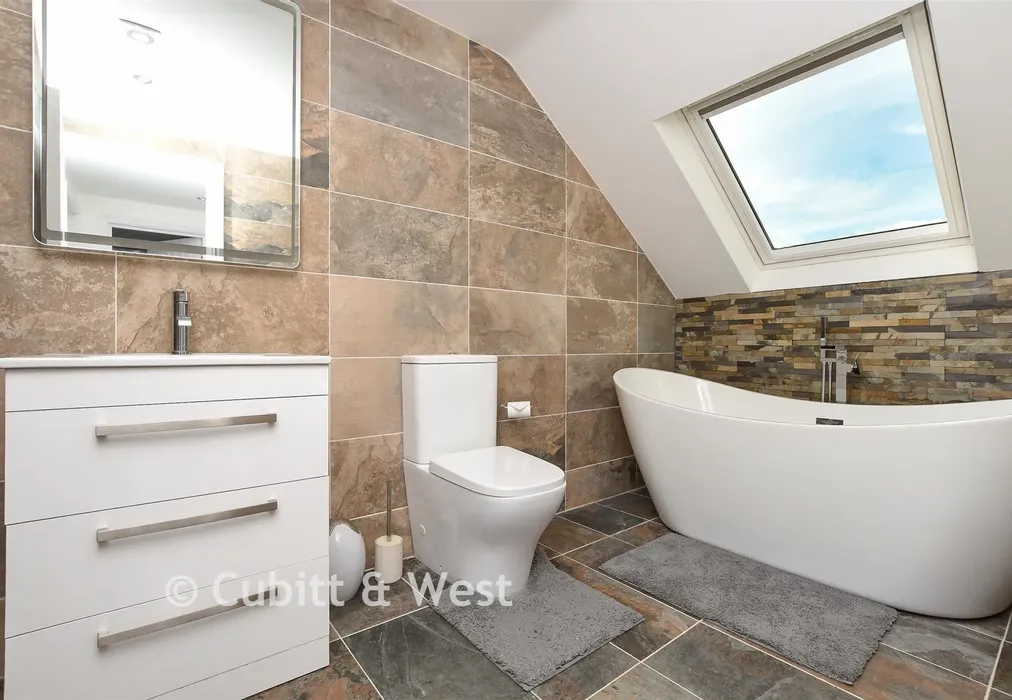 Family Bathroom - Mount Avenue, Chaldon, Caterham, Surrey - Wards of Kent