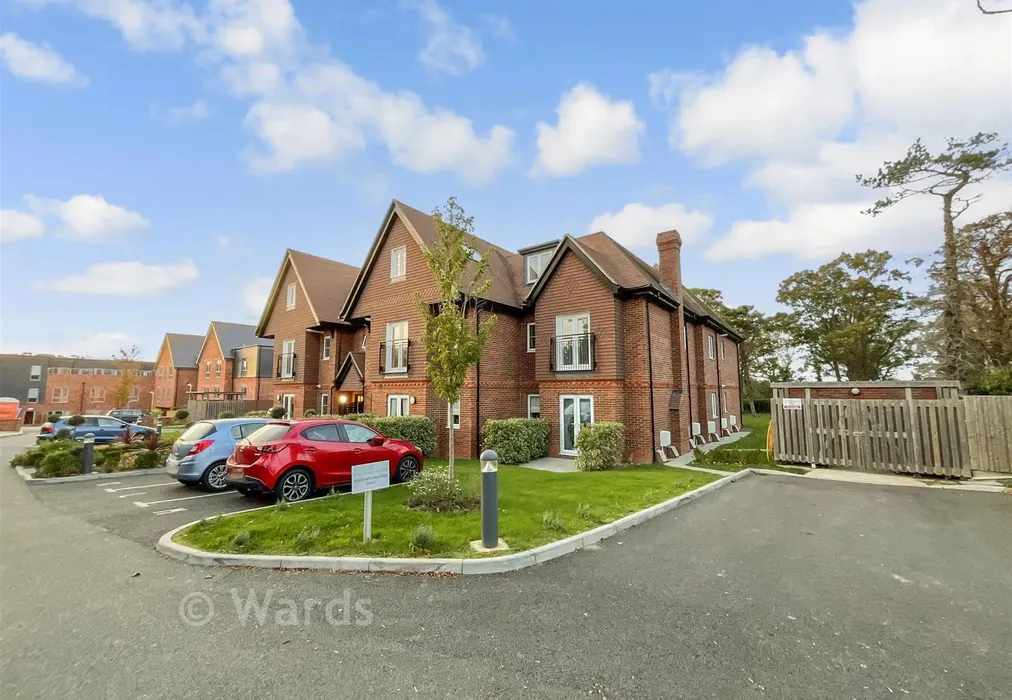 Front Elevation - Linksfield Road, Westgate-On-Sea, Kent - Wards of Kent