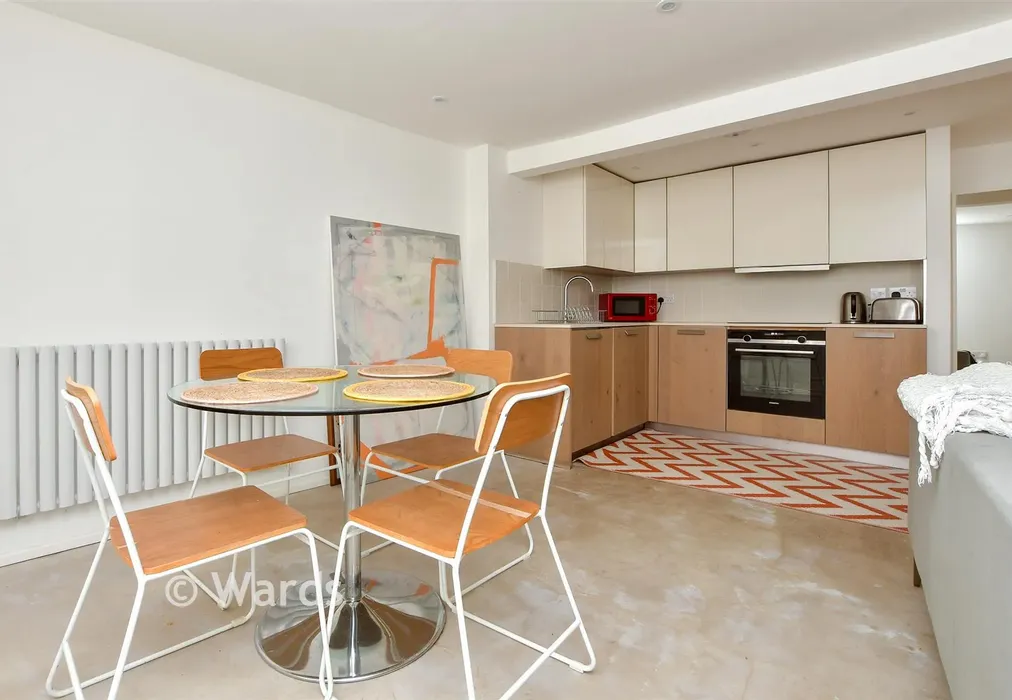 Lounge/Diner - Albert Terrace, Margate, Kent - Wards of Kent