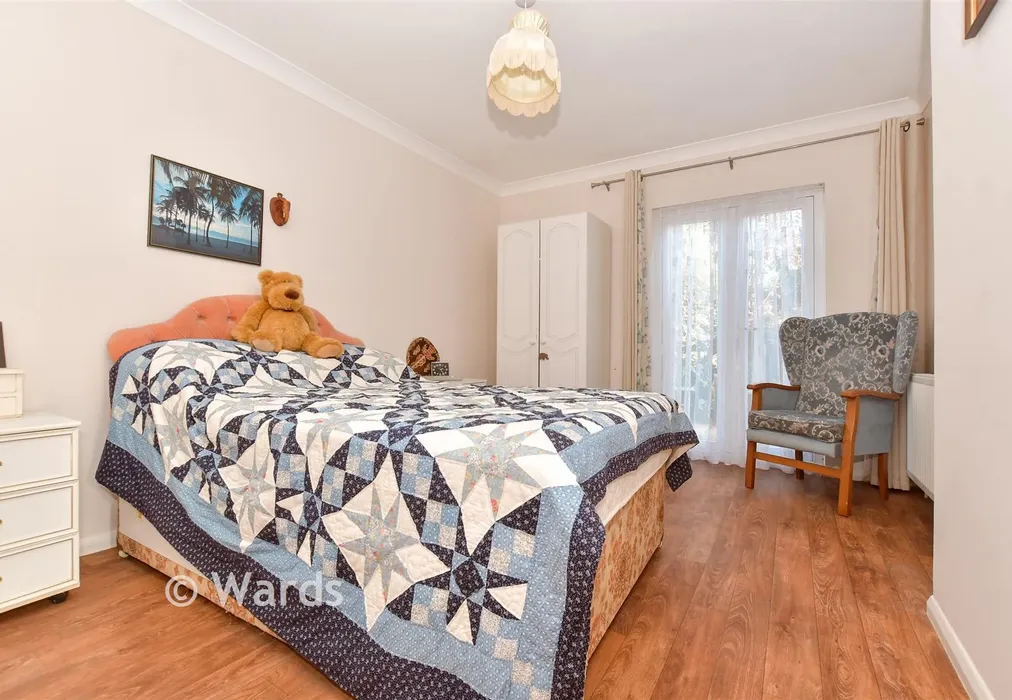 Bedroom 1 - Gaunts Close, Deal, Kent - Wards of Kent