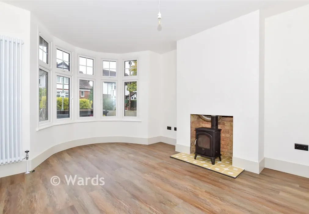 Lounge - Curzon Road, Maidstone, Penenden Heath, Kent - Wards of Kent