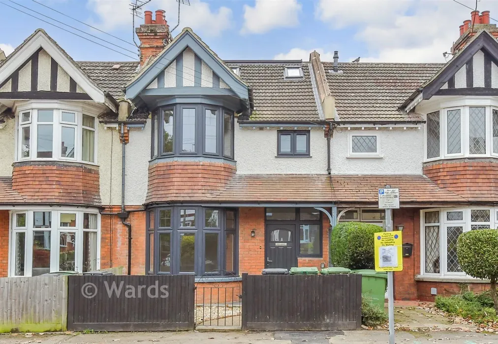 Front Web - Curzon Road, Maidstone, Penenden Heath, Kent - Wards of Kent