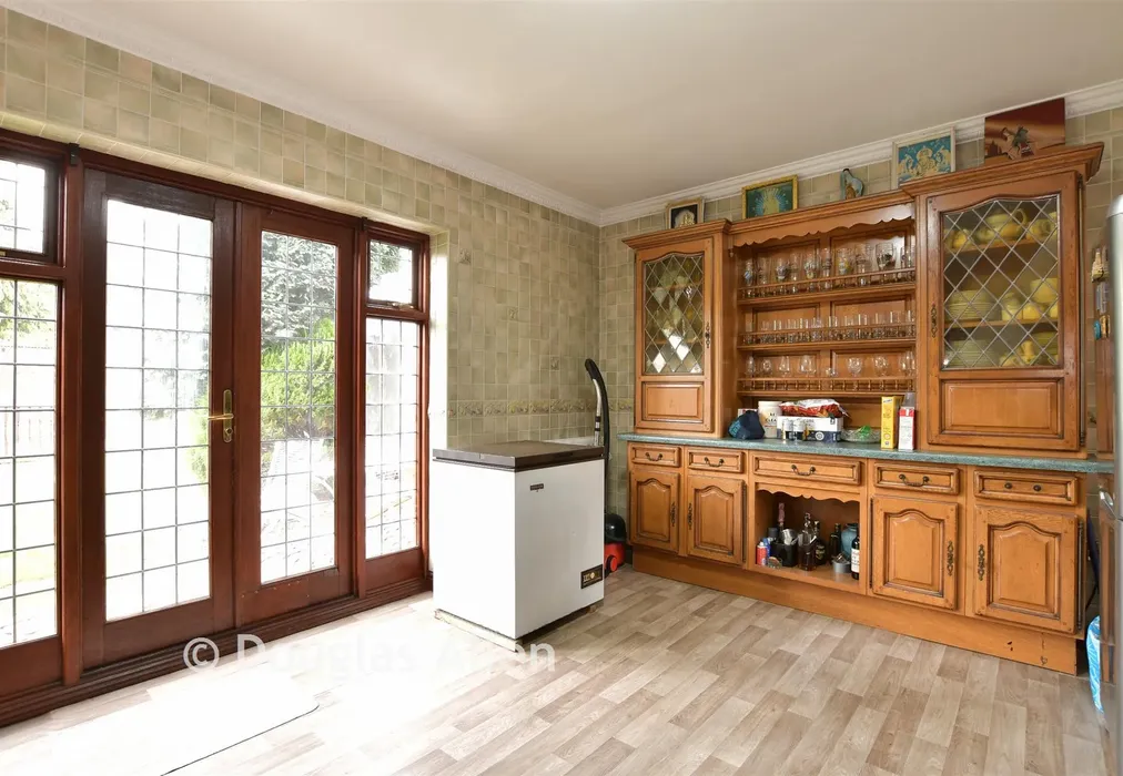 Kitchen/Dining Room - Albany Road, Chadwell Heath, Essex - Wards of Kent