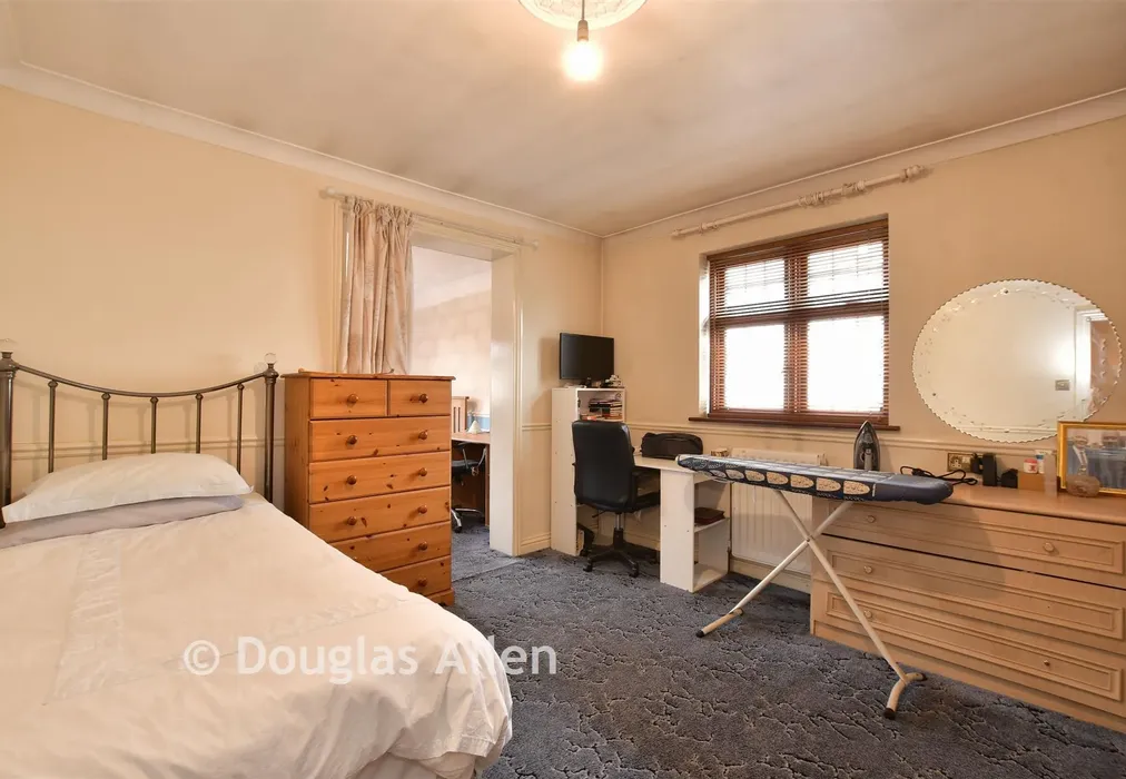 Bedroom 2 - Albany Road, Chadwell Heath, Essex - Wards of Kent