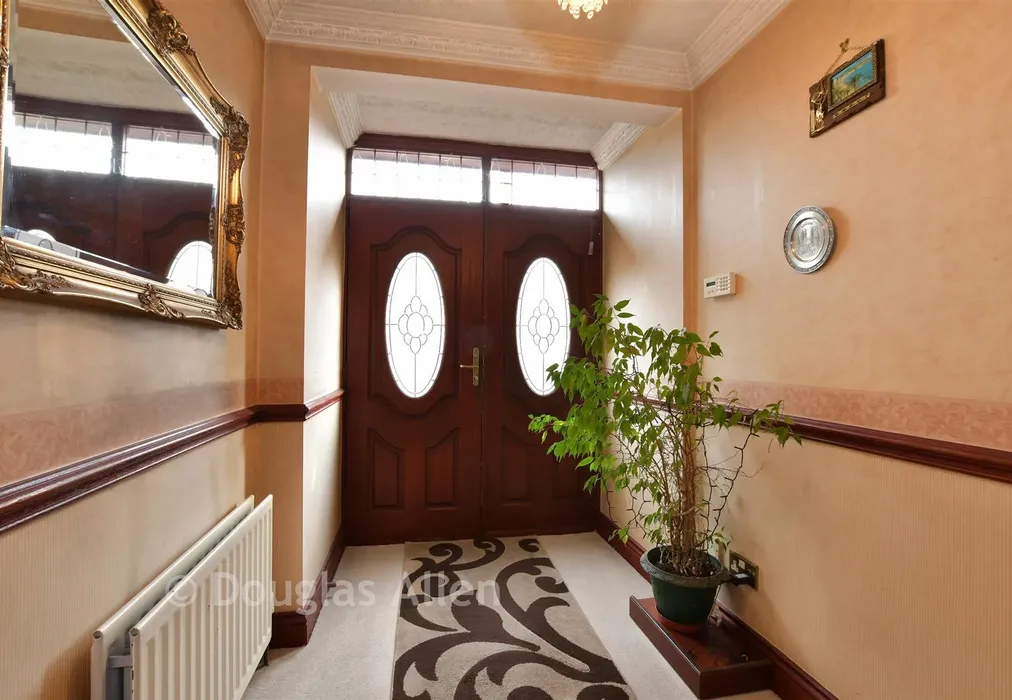 Hallway - Albany Road, Chadwell Heath, Essex - Wards of Kent