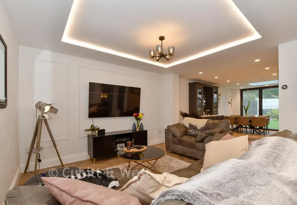 Lounge - Seaview Road, Woodingdean, Brighton, East Sussex - Wards of Kent