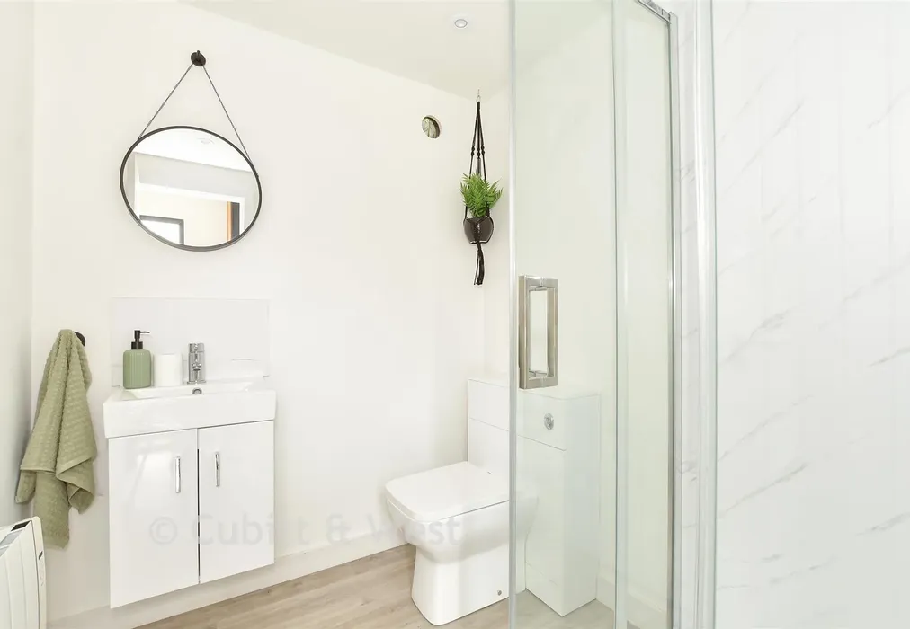 Shower Room - Seaview Road, Woodingdean, Brighton, East Sussex - Wards of Kent