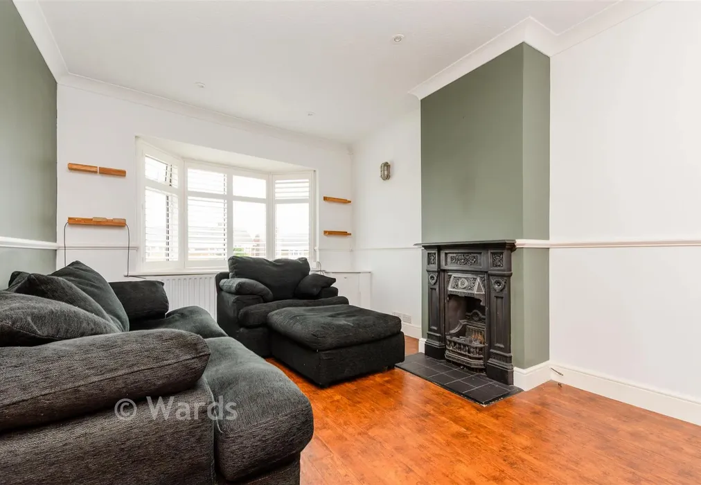Lounge - Mayplace Road East, Barnehurst, Kent - Wards of Kent