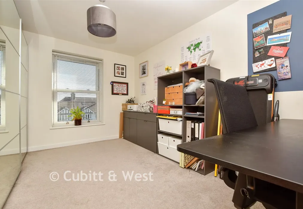 Bedroom 2 - Kings Lane, Sutton, Surrey - Wards of Kent