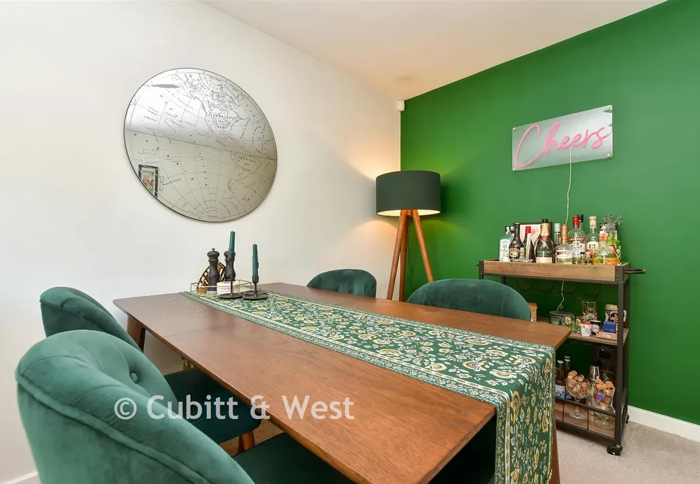 Internal Lifestyle Photograph - Kings Lane, Sutton, Surrey - Wards of Kent