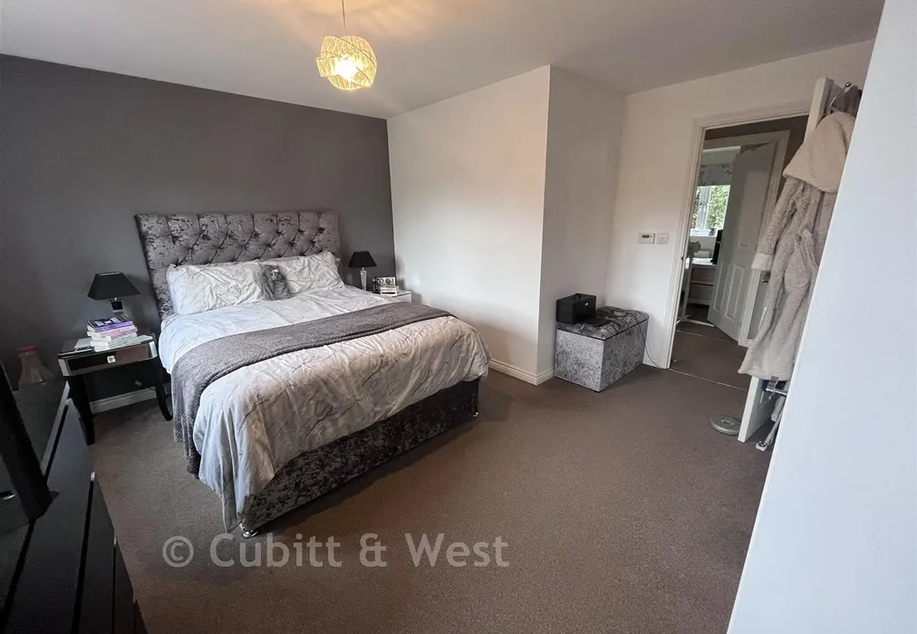 Bedroom 1 - Meadow Close, Westcott, Dorking, Surrey - Wards of Kent