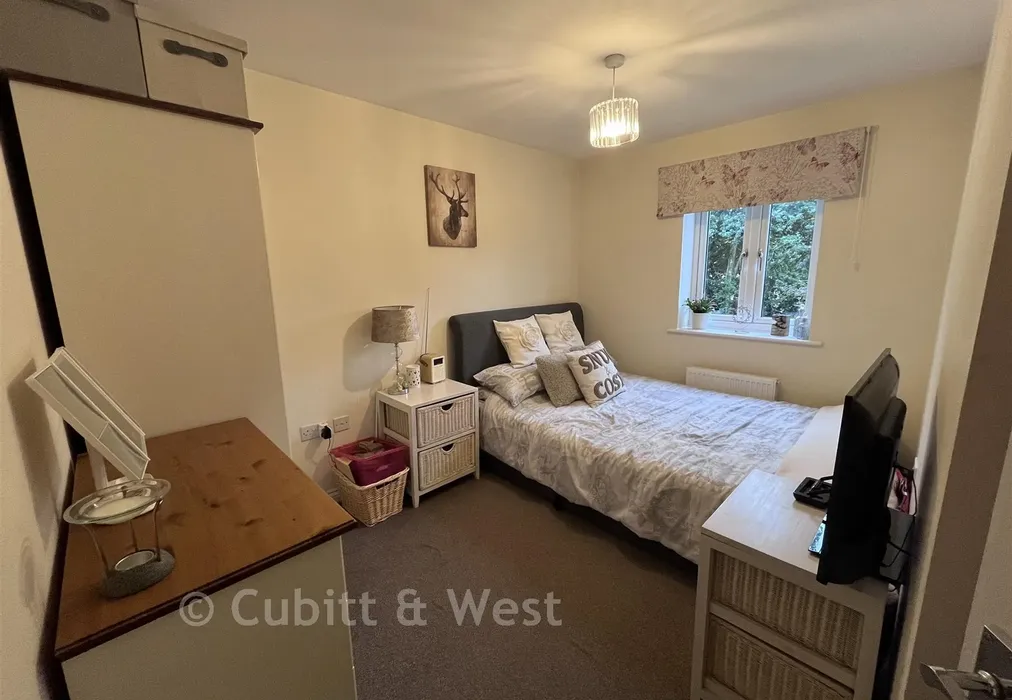 Bedroom 2 - Meadow Close, Westcott, Dorking, Surrey - Wards of Kent