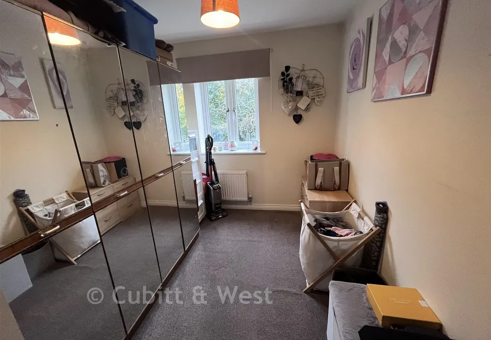 Bedroom 3 - Meadow Close, Westcott, Dorking, Surrey - Wards of Kent