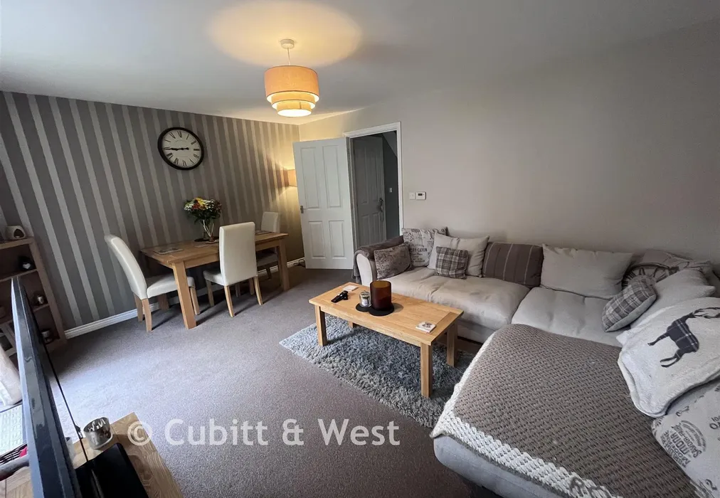 Lounge - Meadow Close, Westcott, Dorking, Surrey - Wards of Kent