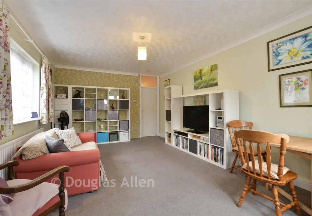 Lounge/Dining Room - Nevendon Road, Wickford, Essex - Wards of Kent