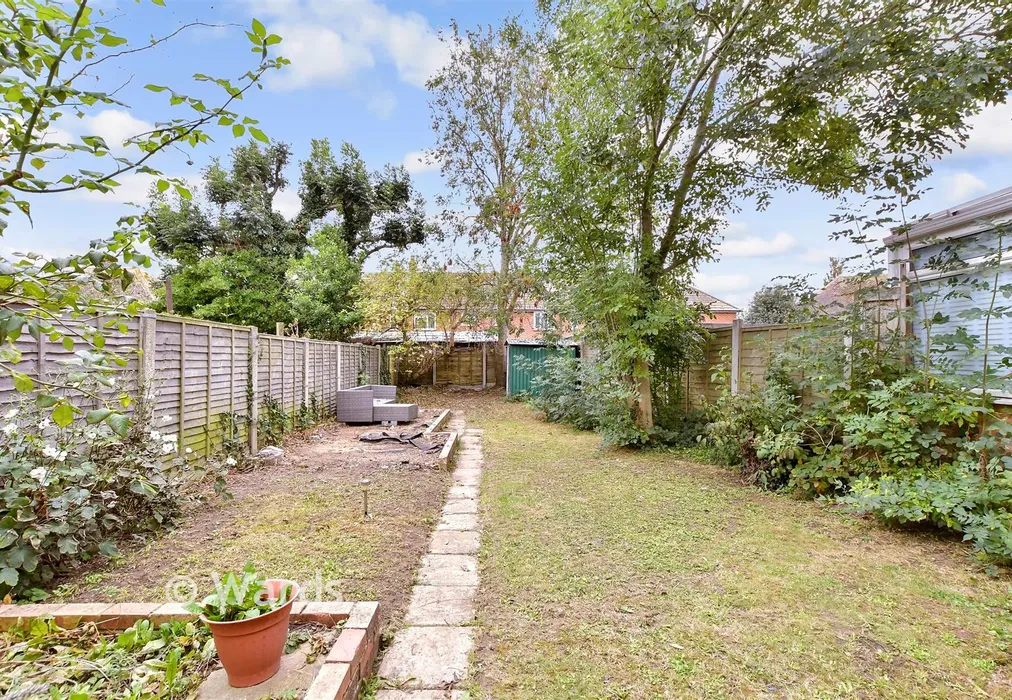 Rear Garden - Fulham Avenue, Margate, Kent - Wards of Kent