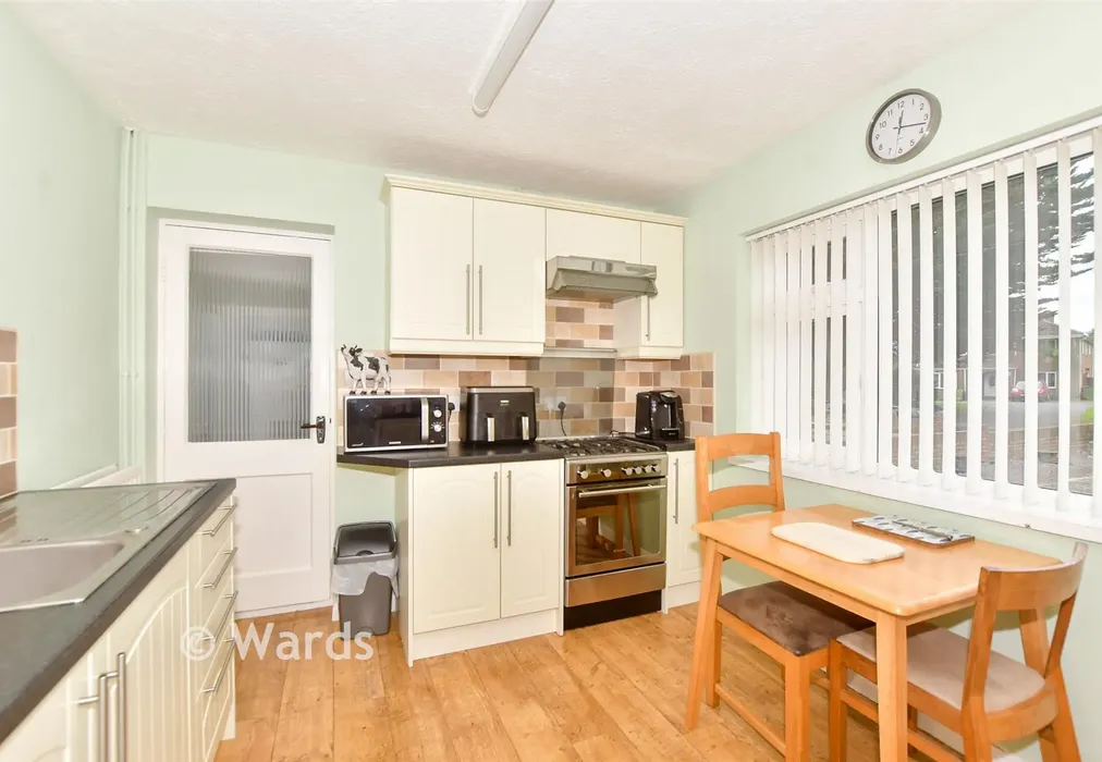 Kitchen - West Hythe Road, Hythe, Kent - Wards of Kent