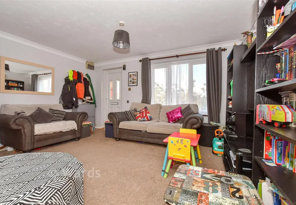 Lounge/ Diner - Mayfield Avenue, Dover, Kent - Wards of Kent
