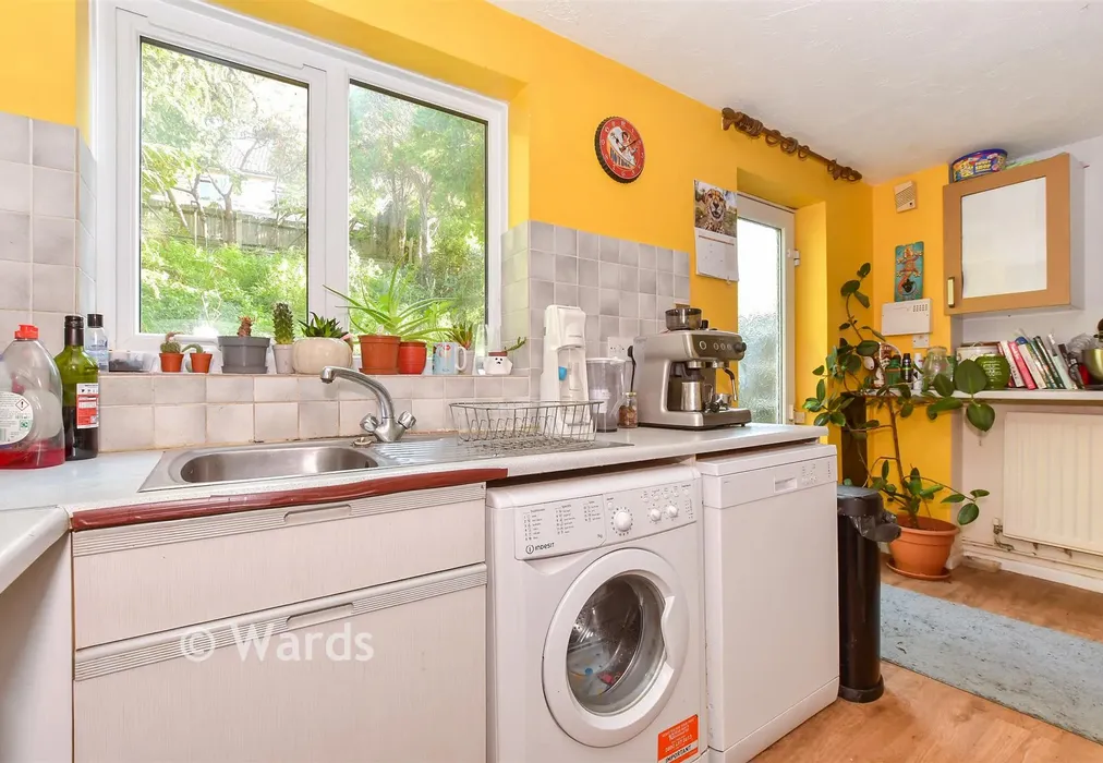 Kitchen - Mayfield Avenue, Dover, Kent - Wards of Kent