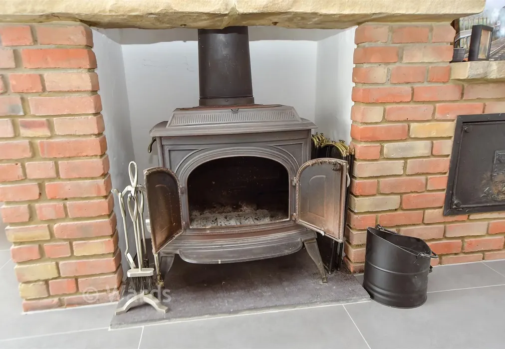 Internal Feature - Wybournes Lane, High Halstow, Rochester, Kent - Wards of Kent