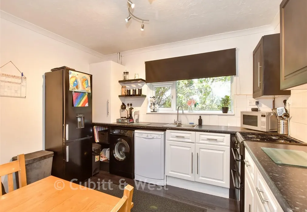 Kitchen - Fairlands, Bognor Regis, West Sussex - Wards of Kent