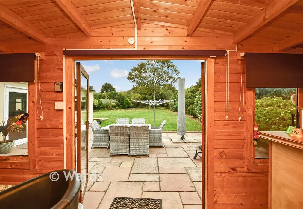 Workshop/Outbuildings - David Avenue, Cliftonville, Margate, Kent - Wards of Kent