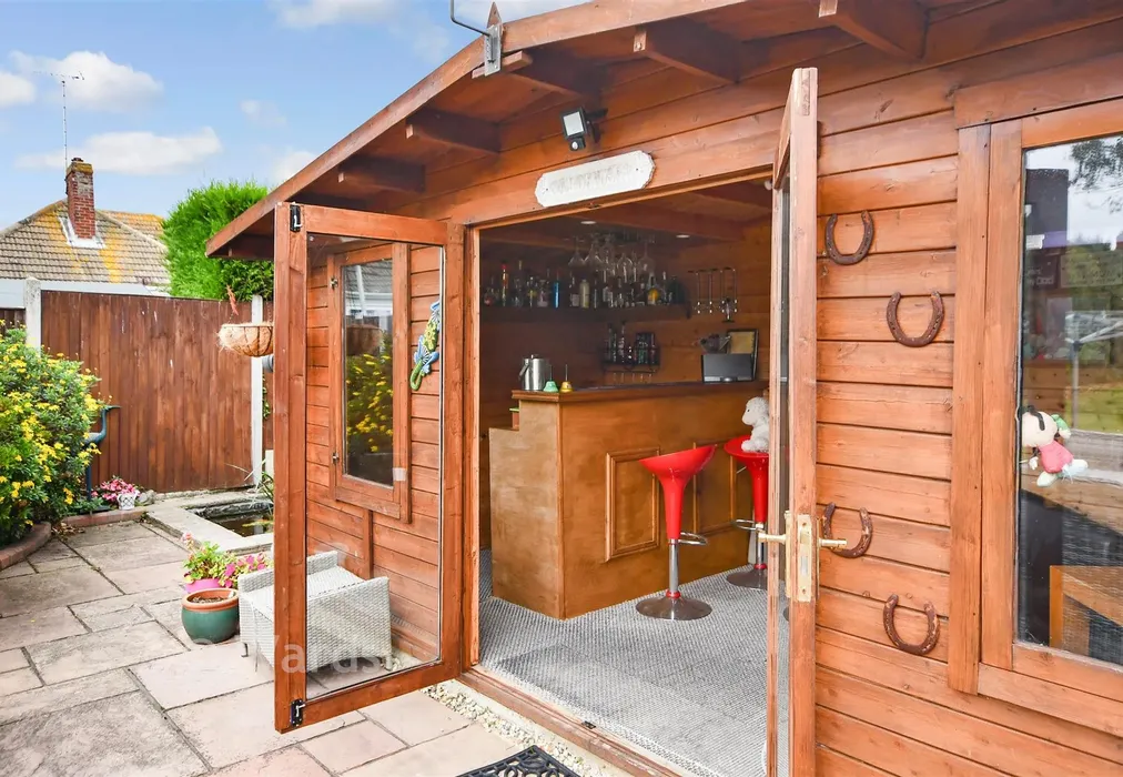 Workshop/Outbuildings - David Avenue, Cliftonville, Margate, Kent - Wards of Kent