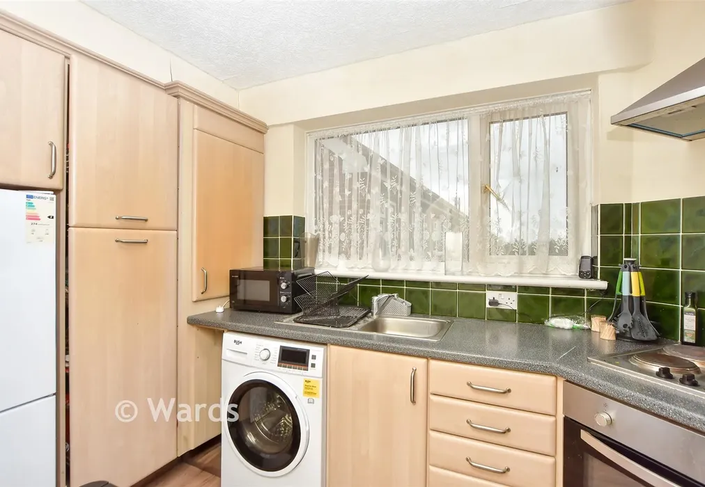Kitchen - London Road, Sittingbourne, Kent - Wards of Kent