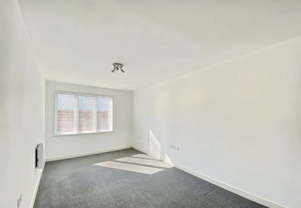 Bedroom - Poynder Drive Snodland ME6 - Wards of Kent