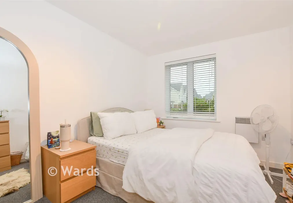 Bedroom 2 - Poynder Drive, Holborough Lakes, Kent - Wards of Kent