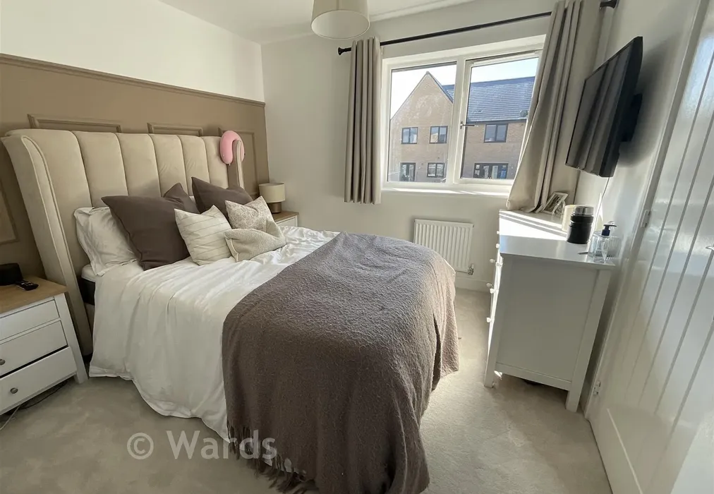 Bedroom 1 - Ellis Grove, Sandgate, Folkestone, Kent - Wards of Kent