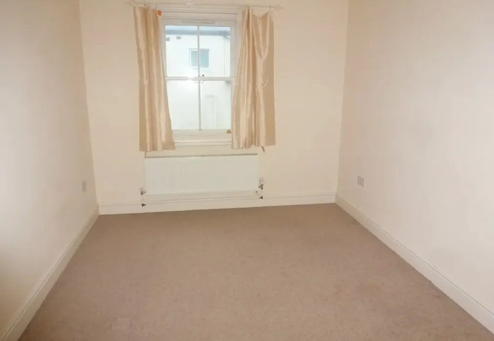 10 wacher bed 001 - Mortimer Street Herne Bay CT6 - Wards of Kent
