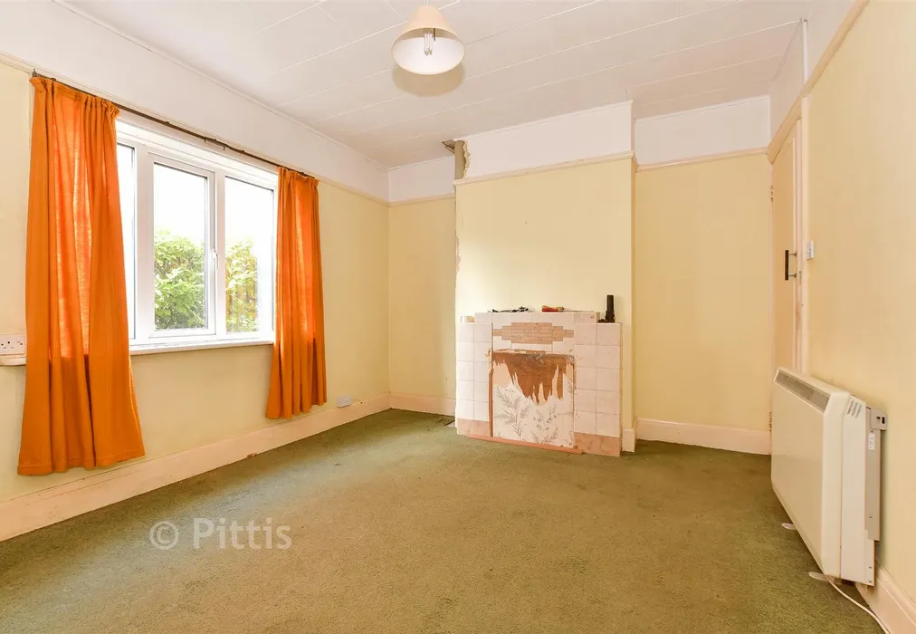 Dining Room - Forest Road, Winford, Isle of Wight - Wards of Kent