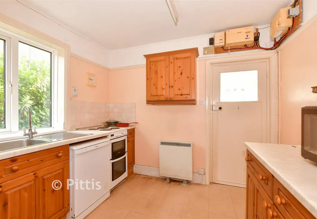 Kitchen - Forest Road, Winford, Isle of Wight - Wards of Kent