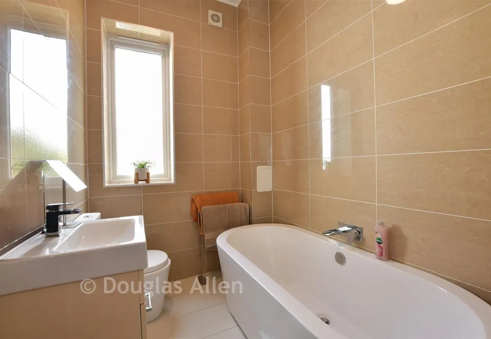 Bathroom - Squirrels Heath Lane, Gidea Park, Essex - Wards of Kent