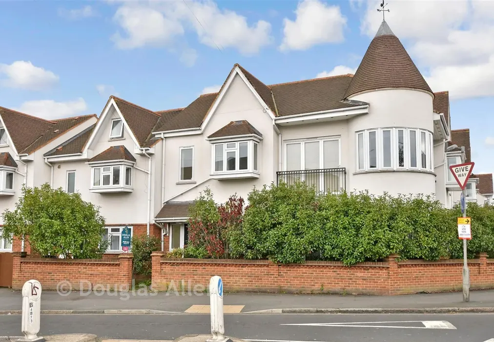 External (Web) - Squirrels Heath Lane, Gidea Park, Essex - Wards of Kent