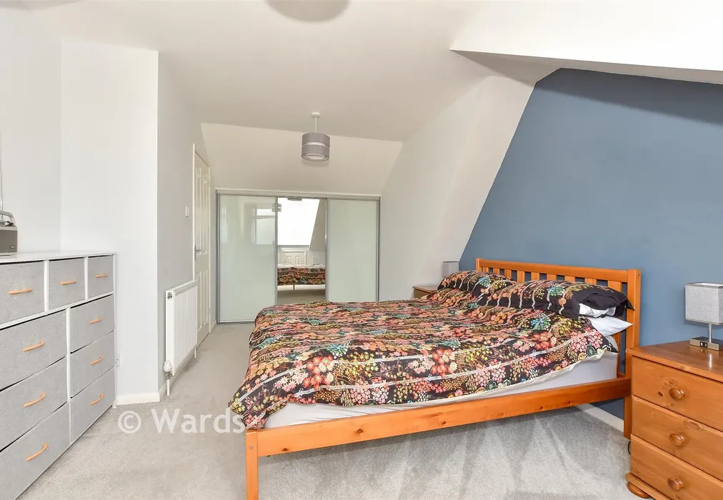 Bedroom 1 - Willement Road, Faversham, Kent - Wards of Kent